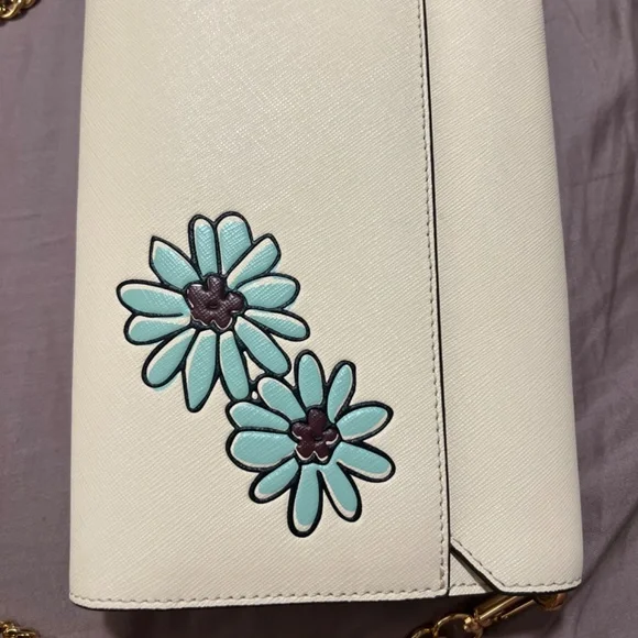 Shoulder bags